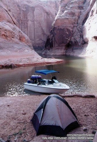 boat_camp.jpg