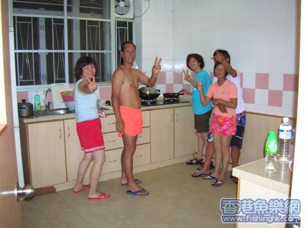 乜噤多人入COOKING?