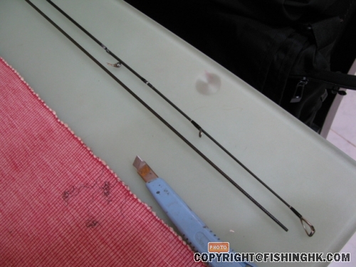 度好size後，找一條合適嘅炭纖維~cut出嚟備用，內徑放棄之前嘅玻璃纖維改用炭纖維!! ... ... ... ... ... ... ...
