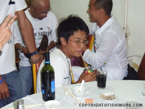 華少做乜對住杯"飲品"咁嘅表情呀