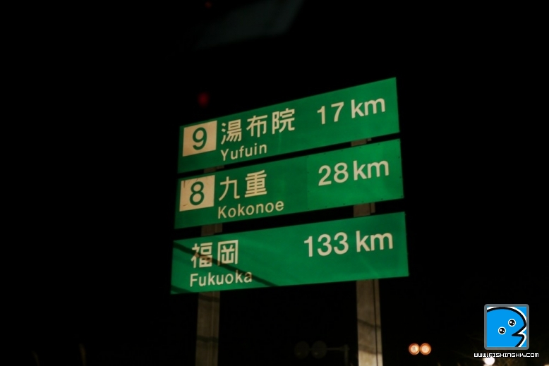 還有百多公里的車程, 好彩我地有三個車手